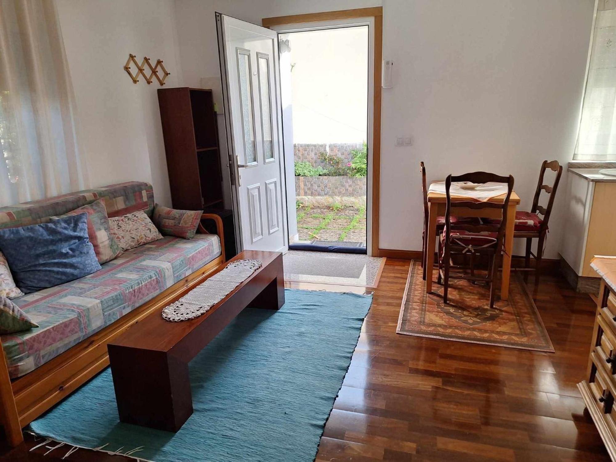 Вілла Casita Acogedora En El Centro Del Pueblo Порріньйо Екстер'єр фото